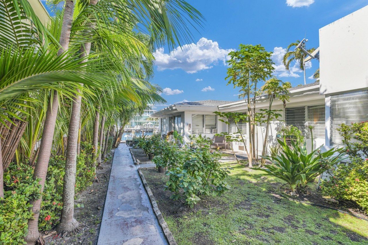 8430 Byron Avenue, Miami Beach, FL 33141 Photo