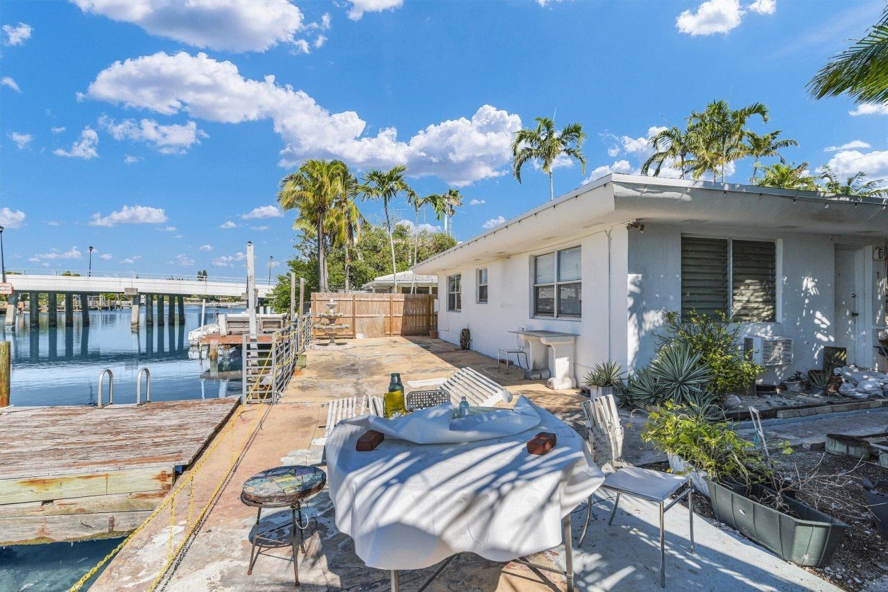 8430 Byron Avenue, Miami Beach, FL 33141 Photo