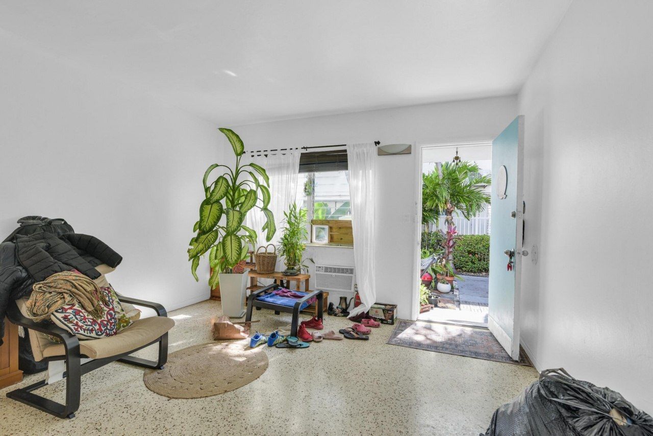 8430 Byron Avenue, Miami Beach, FL 33141 Photo
