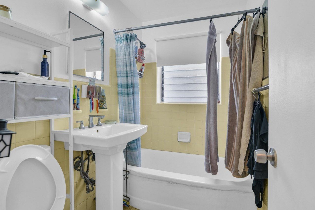 8430 Byron Avenue, Miami Beach, FL 33141 Photo