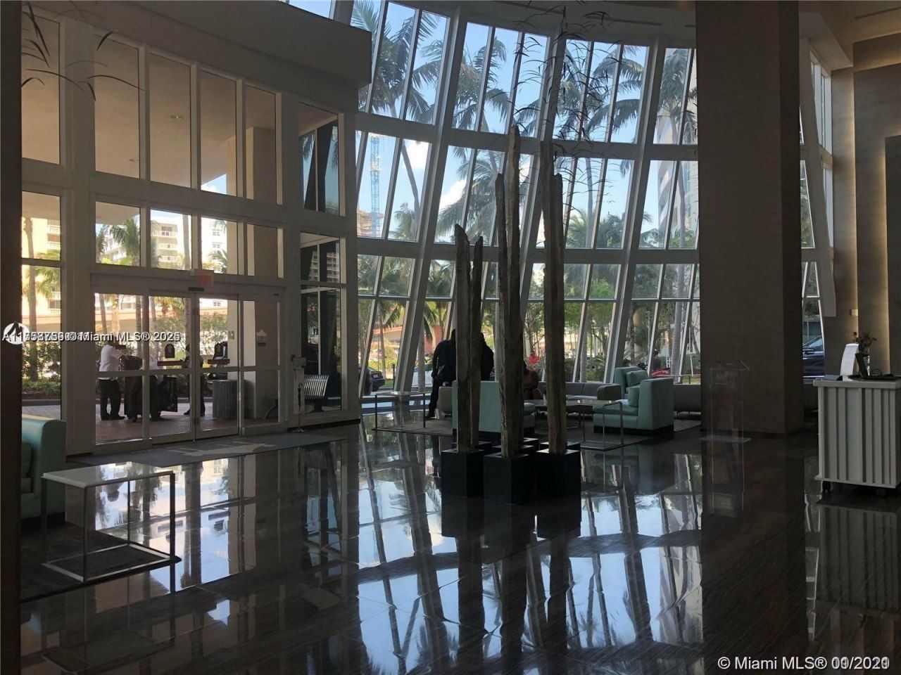 1830 S Ocean Dr, Unit 3208, Hallandale Beach, FL 33009 Photo