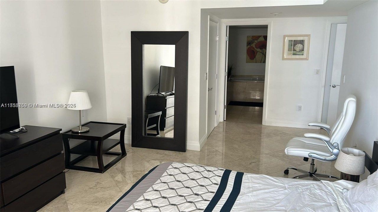 1830 S Ocean Dr, Unit 3208, Hallandale Beach, FL 33009 Photo