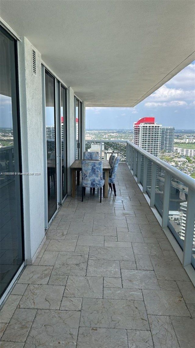 1830 S Ocean Dr, Unit 3208, Hallandale Beach, FL 33009 Photo