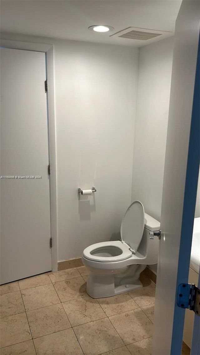 1830 S Ocean Dr, Unit 3208, Hallandale Beach, FL 33009 Photo