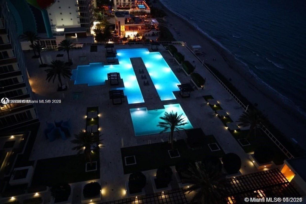 1830 S Ocean Dr, Unit 3208, Hallandale Beach, FL 33009 Photo