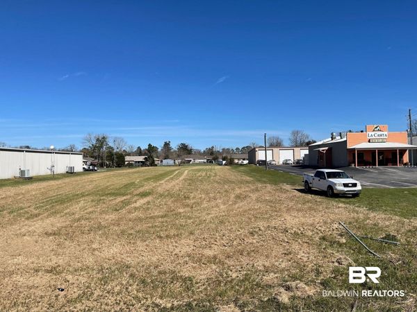0 W Laurel Avenue, Foley, AL 36535