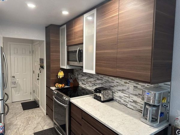 21109 Gary Dr, Unit 120, Hayward, CA 94546