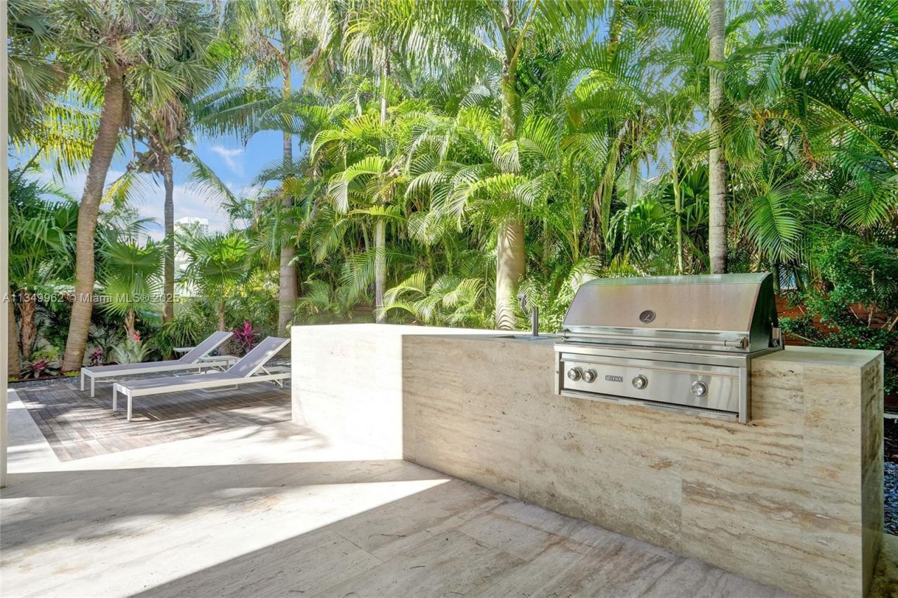 Please Call For Address, Golden Beach, FL 33160 Photo