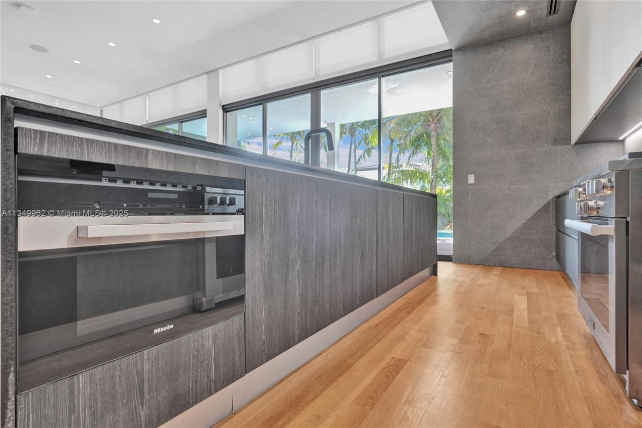 Please Call For Address, Golden Beach, FL 33160 Photo