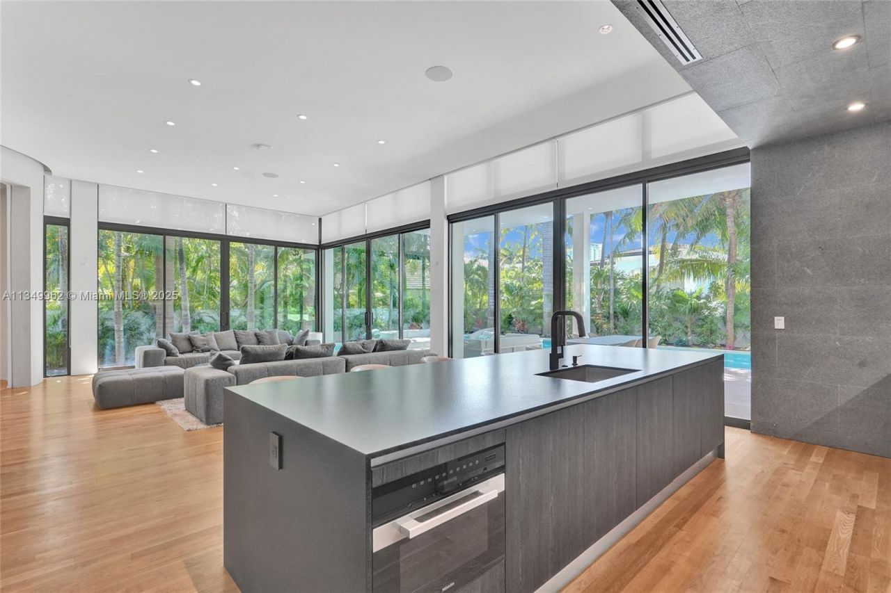 Please Call For Address, Golden Beach, FL 33160 Photo