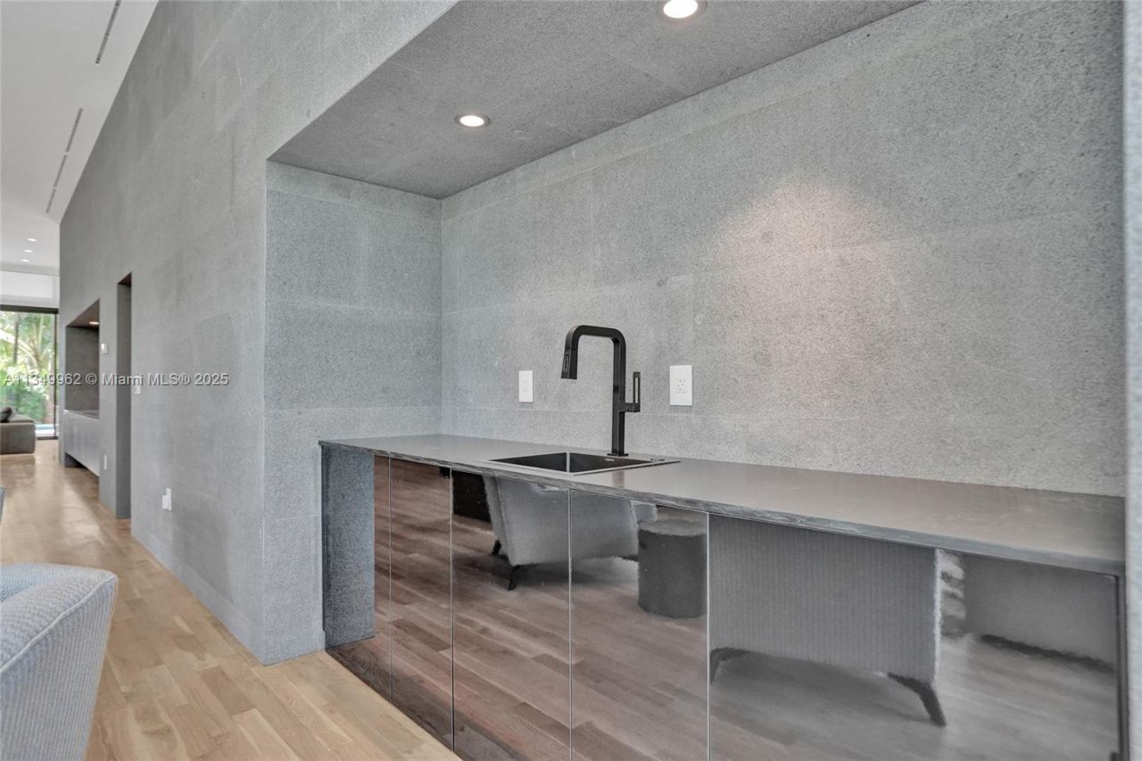 Please Call For Address, Golden Beach, FL 33160 Photo