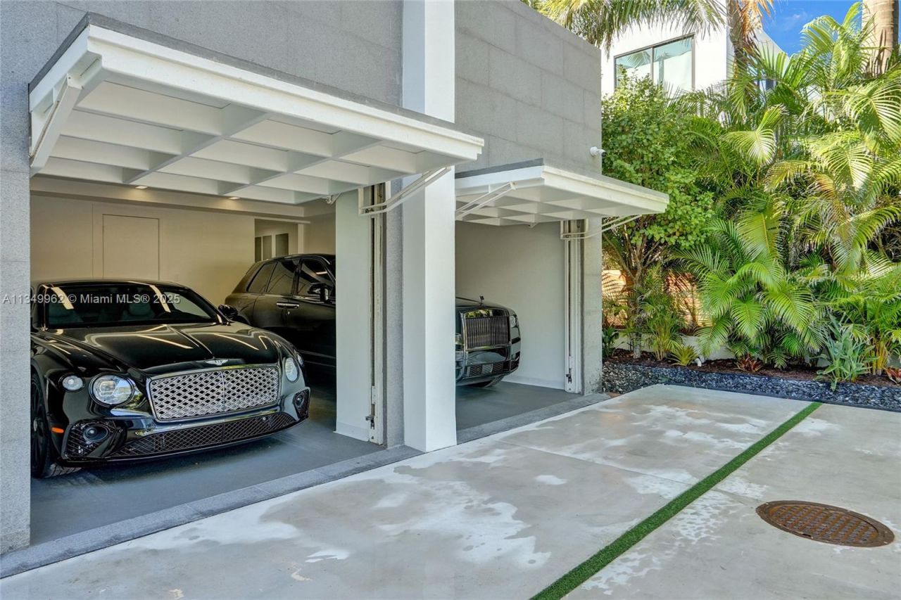 Please Call For Address, Golden Beach, FL 33160 Photo