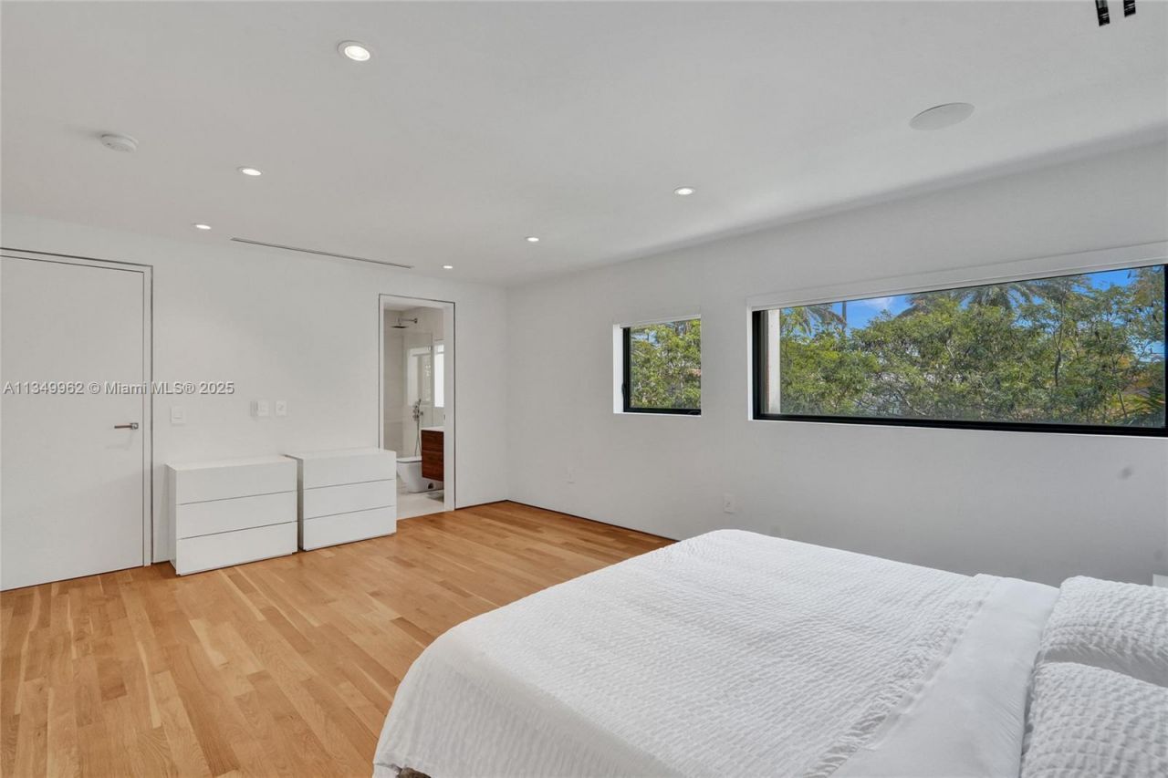 Please Call For Address, Golden Beach, FL 33160 Photo