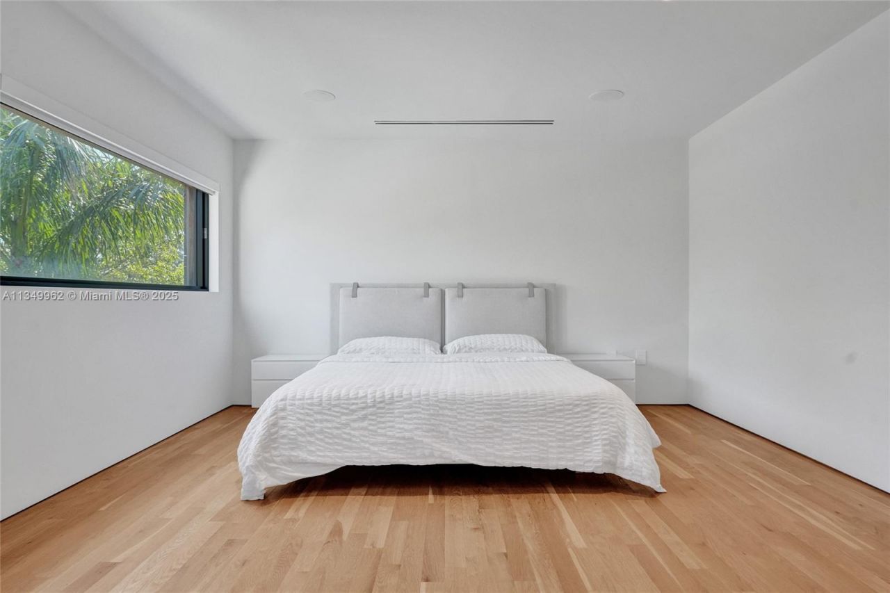 Please Call For Address, Golden Beach, FL 33160 Photo