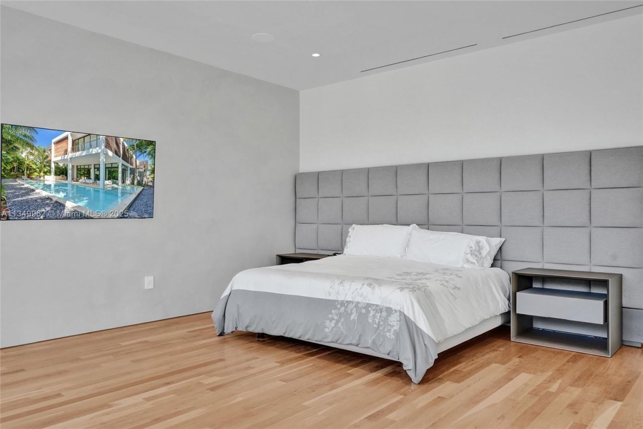 Please Call For Address, Golden Beach, FL 33160 Photo