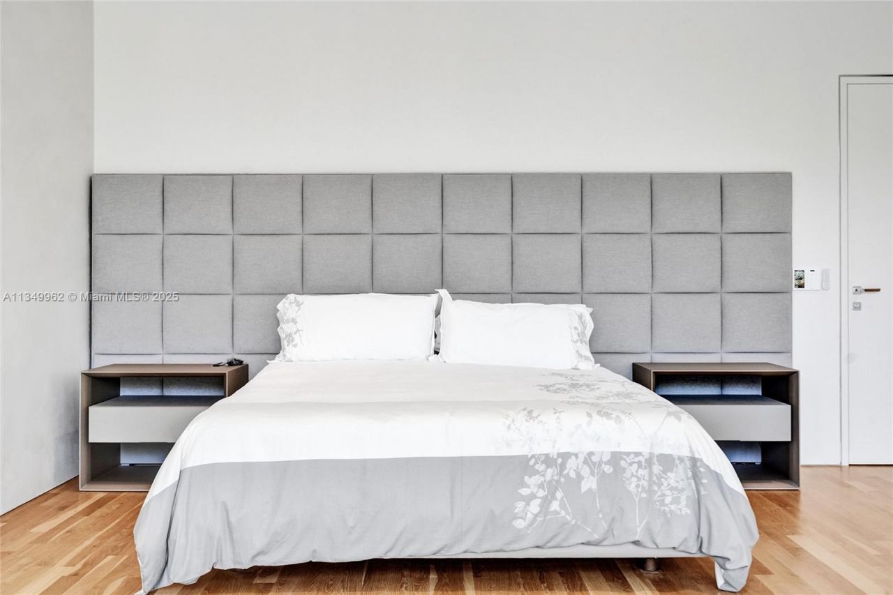 Please Call For Address, Golden Beach, FL 33160 Photo