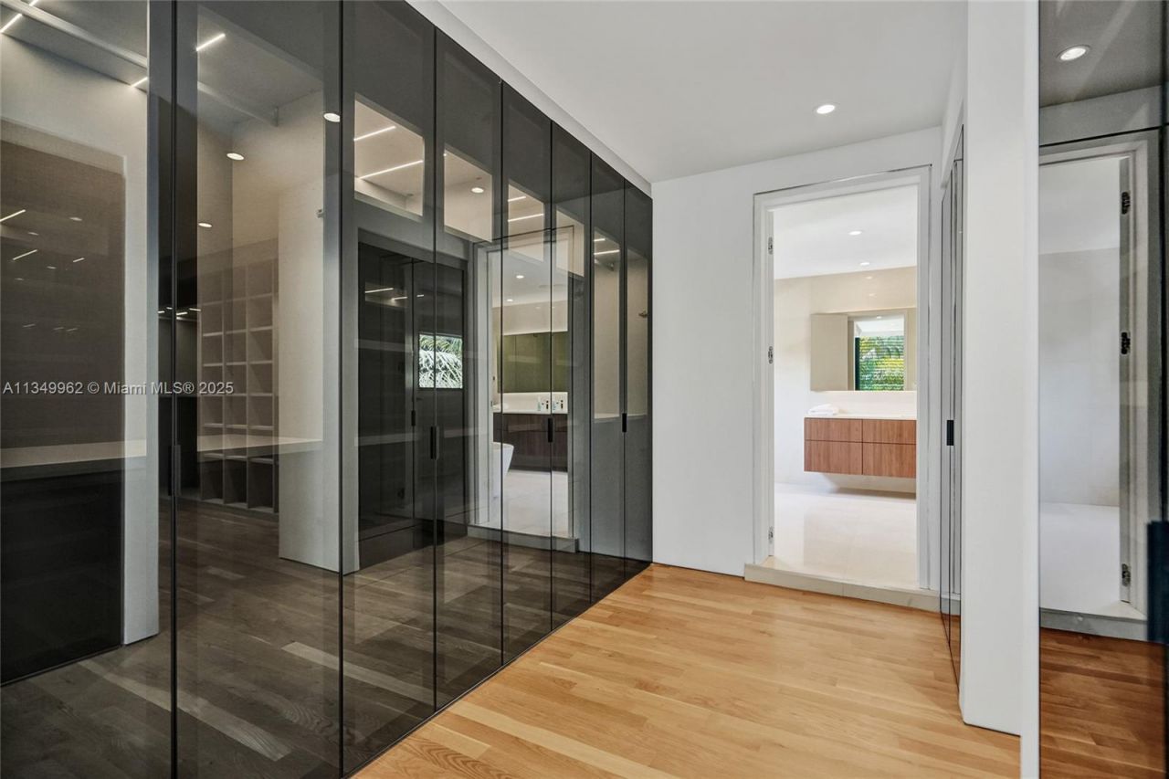 Please Call For Address, Golden Beach, FL 33160 Photo