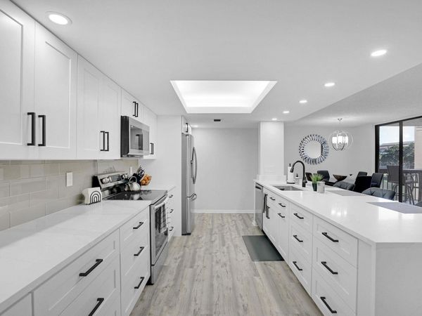 2455 Lindell Boulevard, Unit 3303, Delray Beach, FL 33444