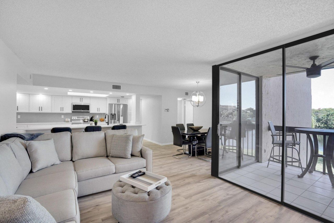 2455 Lindell Boulevard, Unit 3303, Delray Beach, FL 33444 Photo