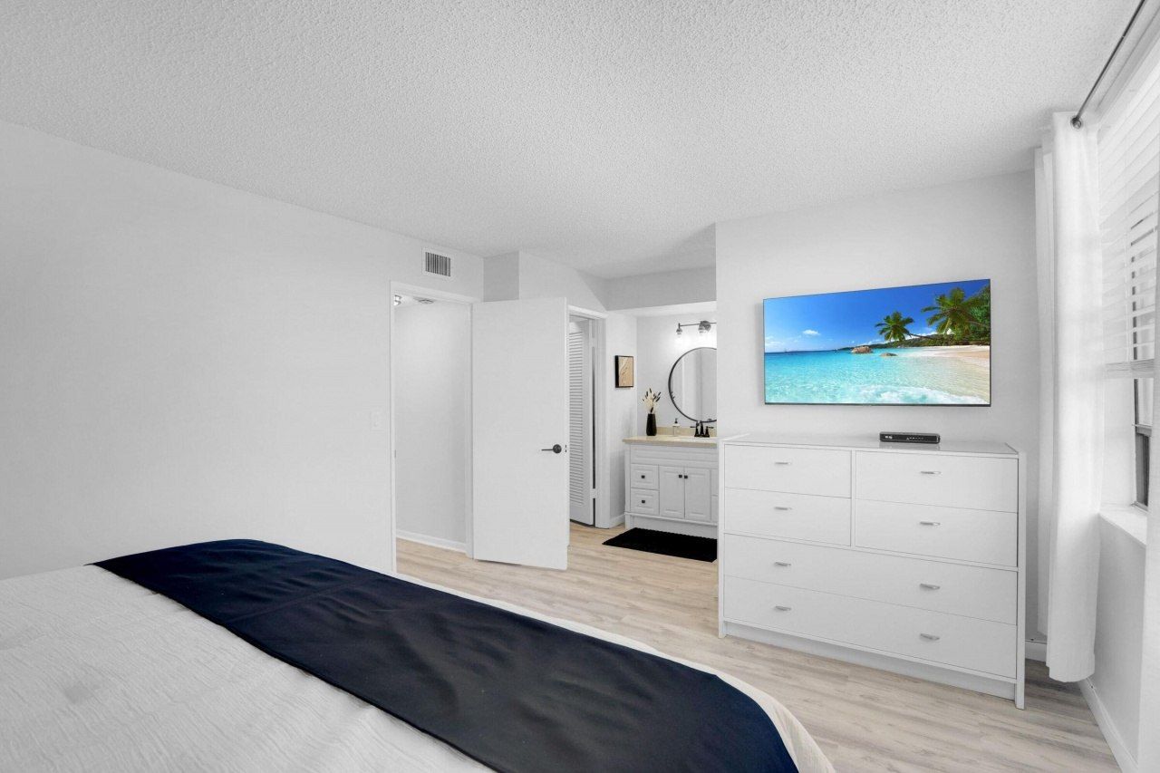 2455 Lindell Boulevard, Unit 3303, Delray Beach, FL 33444 Photo