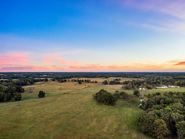 21194 Lawrence 2230, Aurora, MO 65605