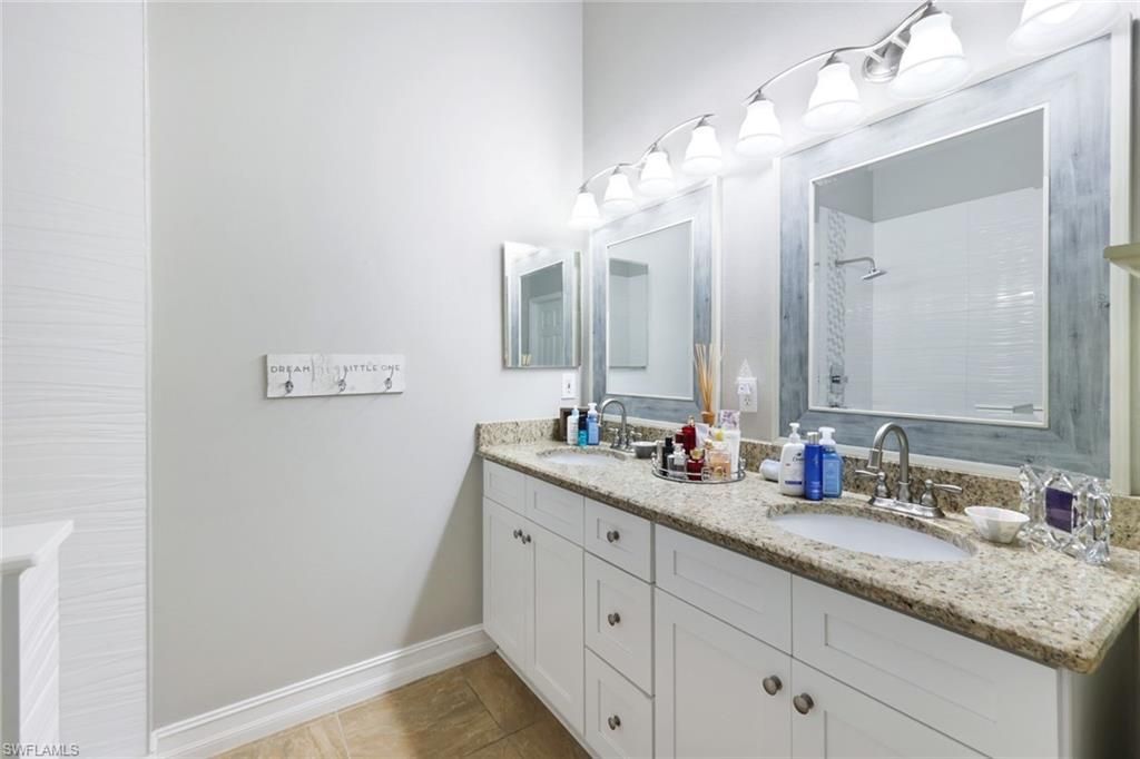 8937 Fawn Ridge Dr, Fort Myers, FL 33912 Photo