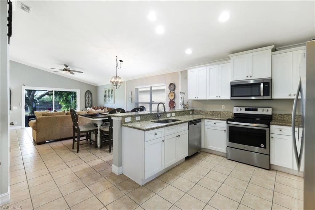 8937 Fawn Ridge Dr, Fort Myers, FL 33912 Photo
