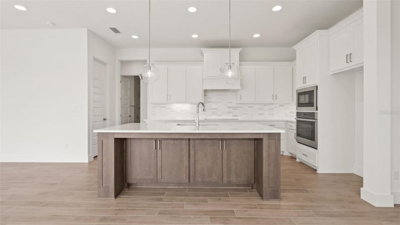 3724 109th Street East, Palmetto, FL 34221 Photo