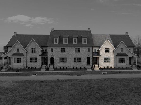 553 Park West Lane, Bowling Green, KY 42103