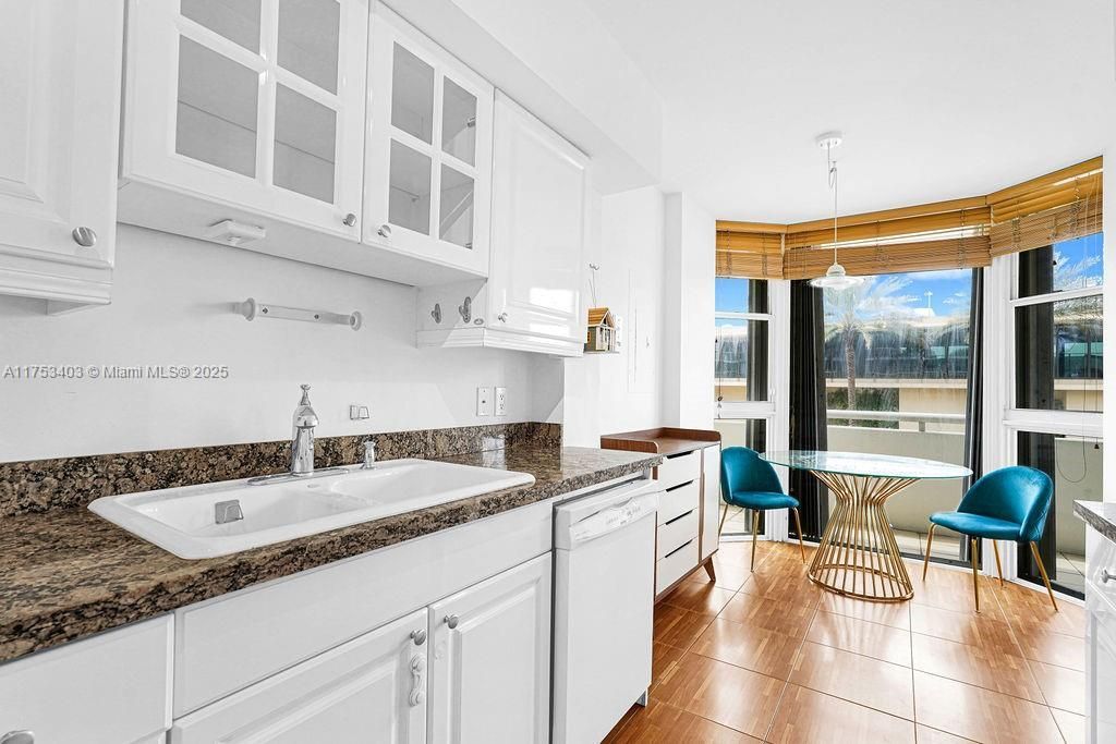 8925 Collins Ave, Unit 2E, Surfside, FL 33154 Photo