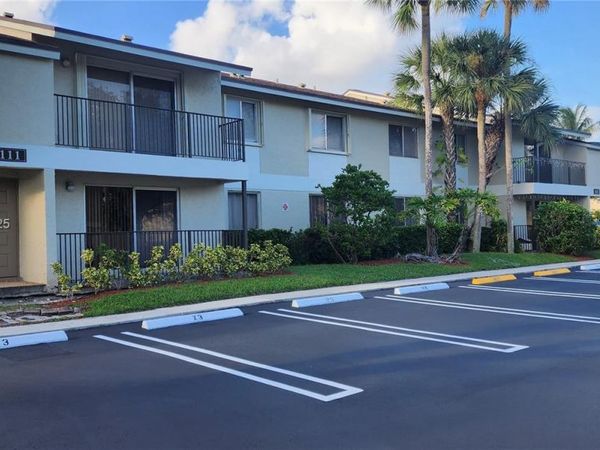 111 Gardens Dr, Unit 203, Pompano Beach, FL 33069