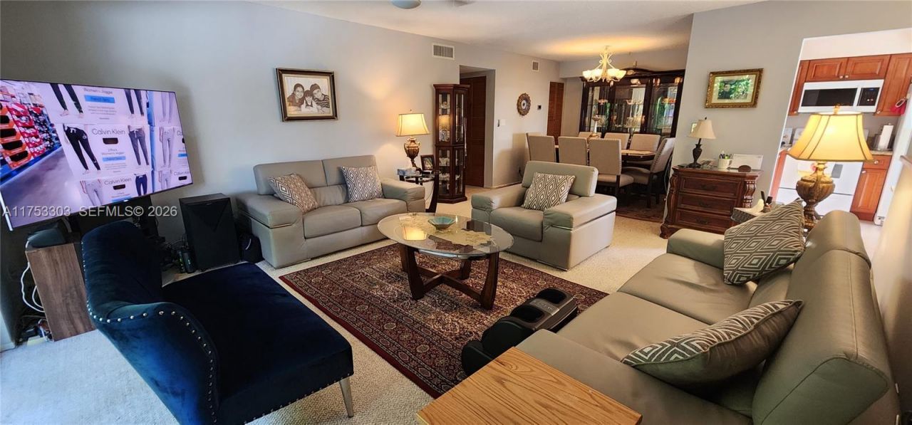 111 Gardens Dr, Unit 203, Pompano Beach, FL 33069 Photo