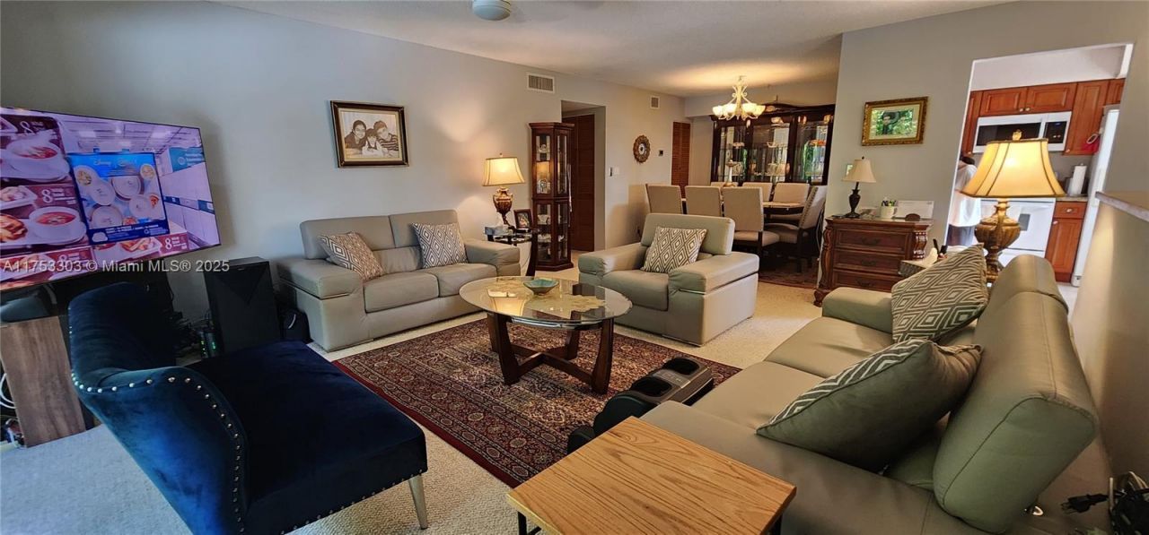 111 Gardens Dr, Unit 203, Pompano Beach, FL 33069 Photo