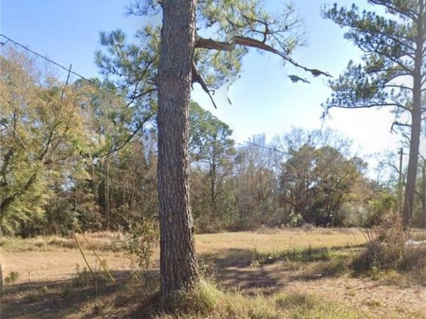 6935 Three Notch Road, Mobile, AL 36619