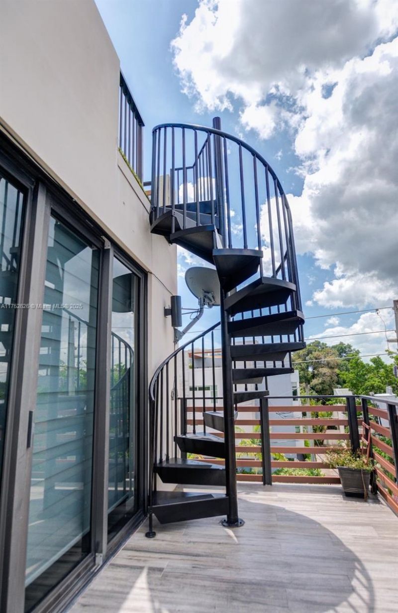 2955 Bird Ave, Miami, FL 33133 Photo