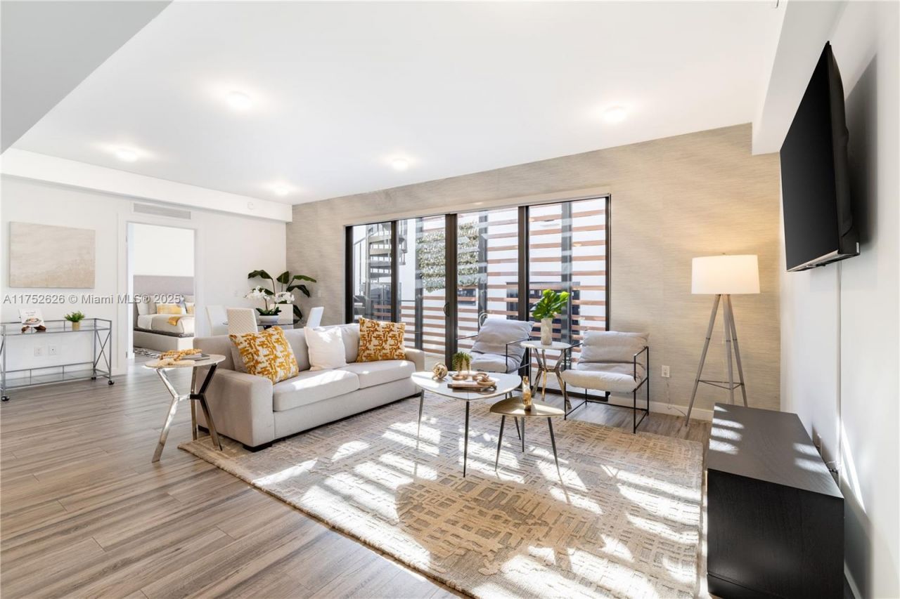 2955 Bird Ave, Miami, FL 33133 Photo