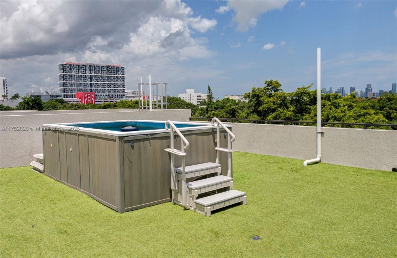 2955 Bird Ave, Miami, FL 33133 Photo