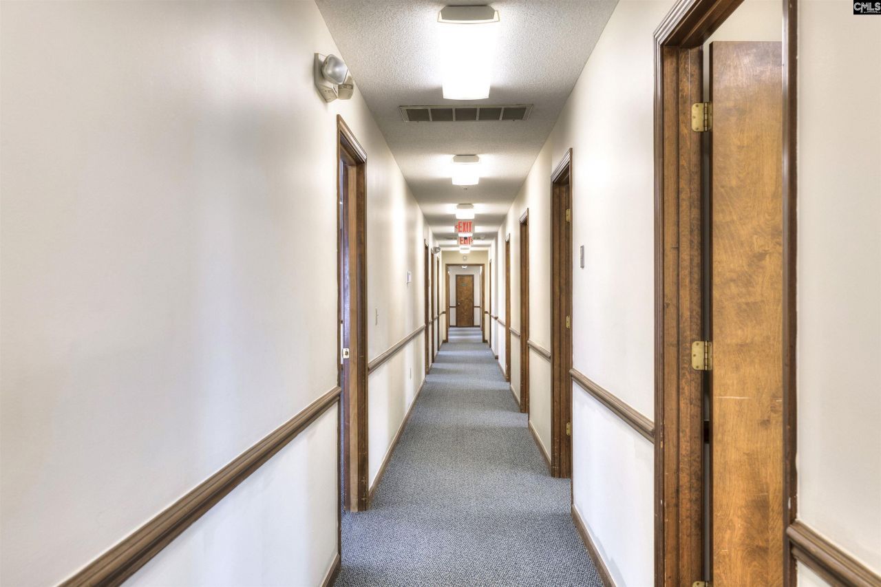 213 W Hampton Drive Photo 18