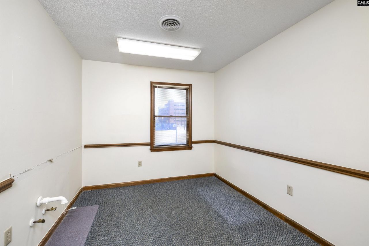 213 W Hampton Drive Photo 19