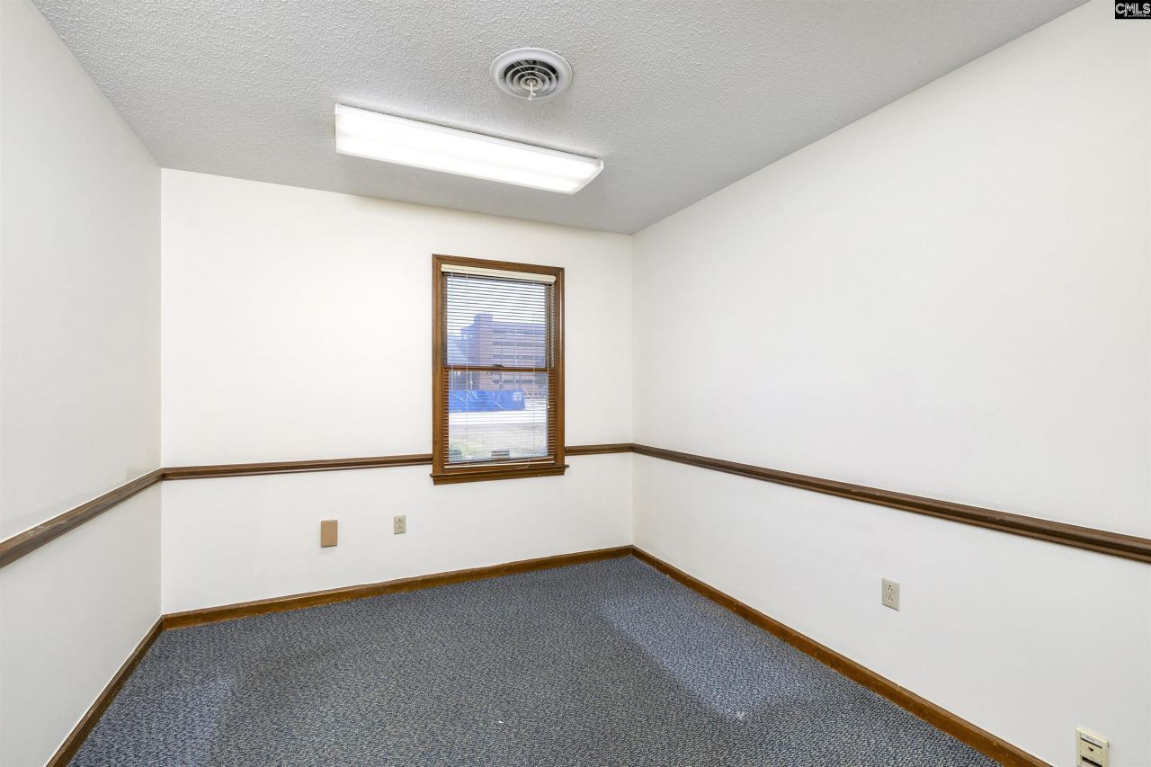 213 W Hampton Drive Photo 21