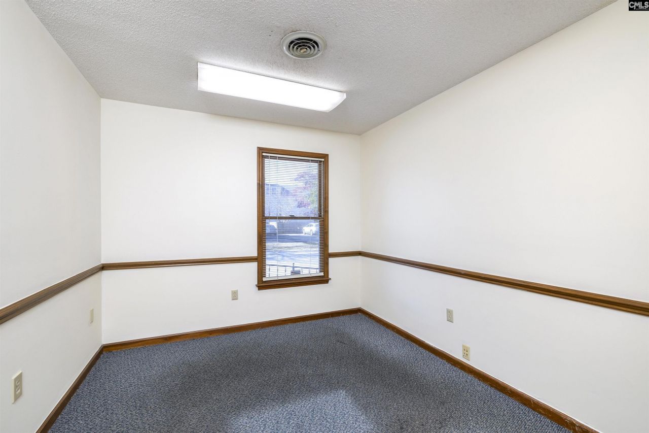 213 W Hampton Drive Photo 27