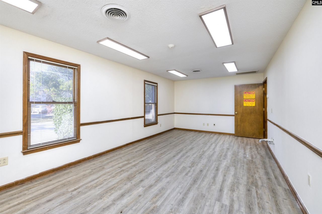 213 W Hampton Drive Photo 35