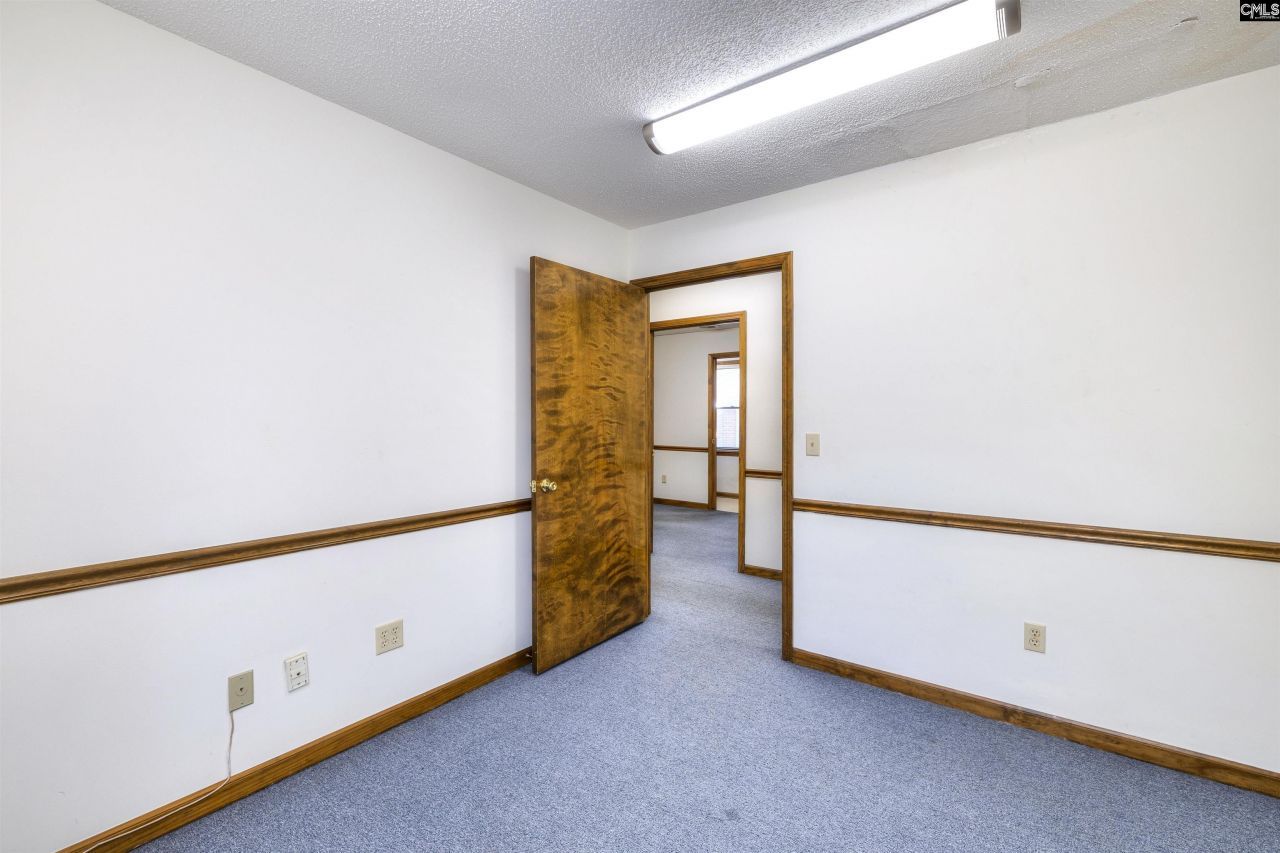 213 W Hampton Drive Photo 44