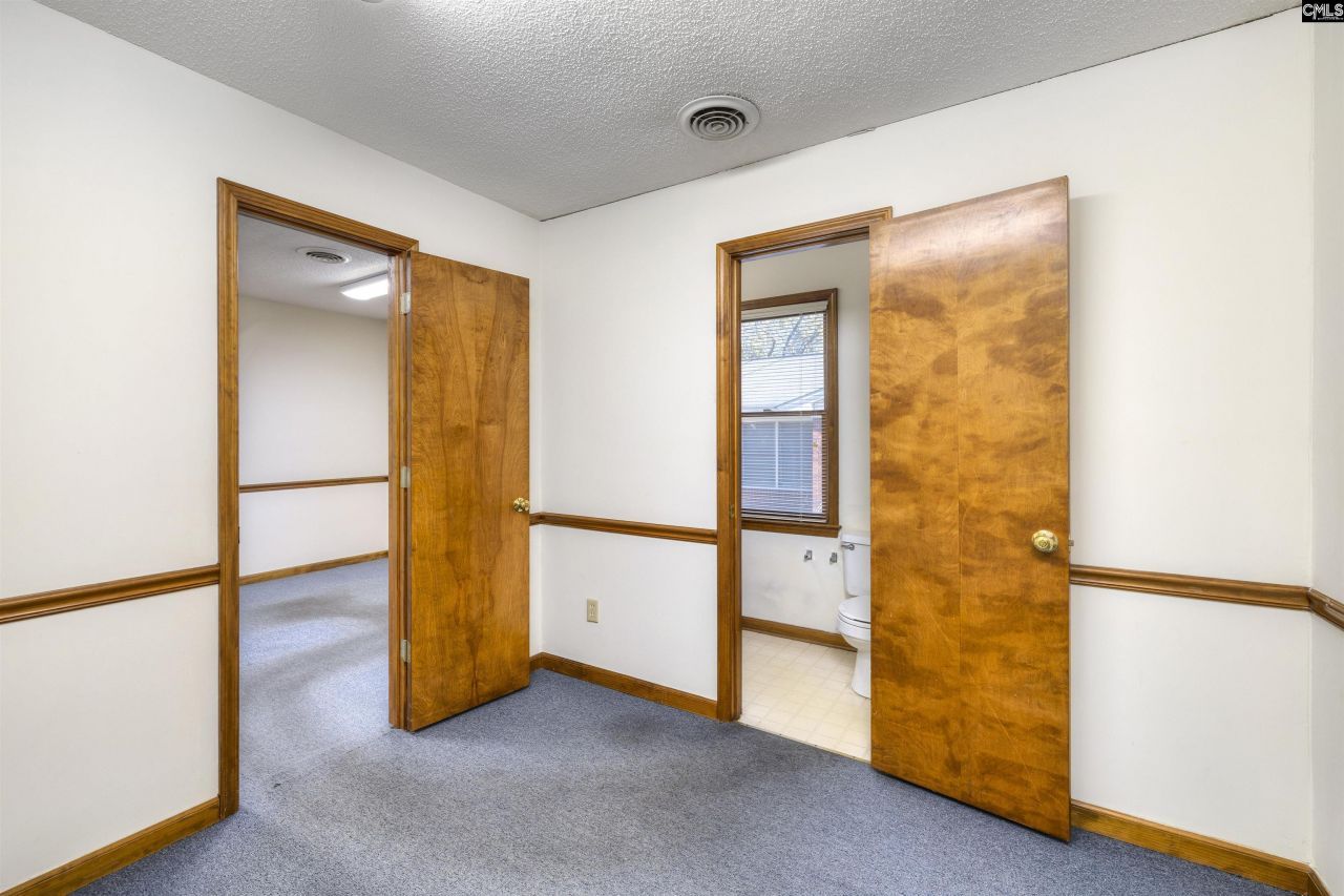 213 W Hampton Drive Photo 45