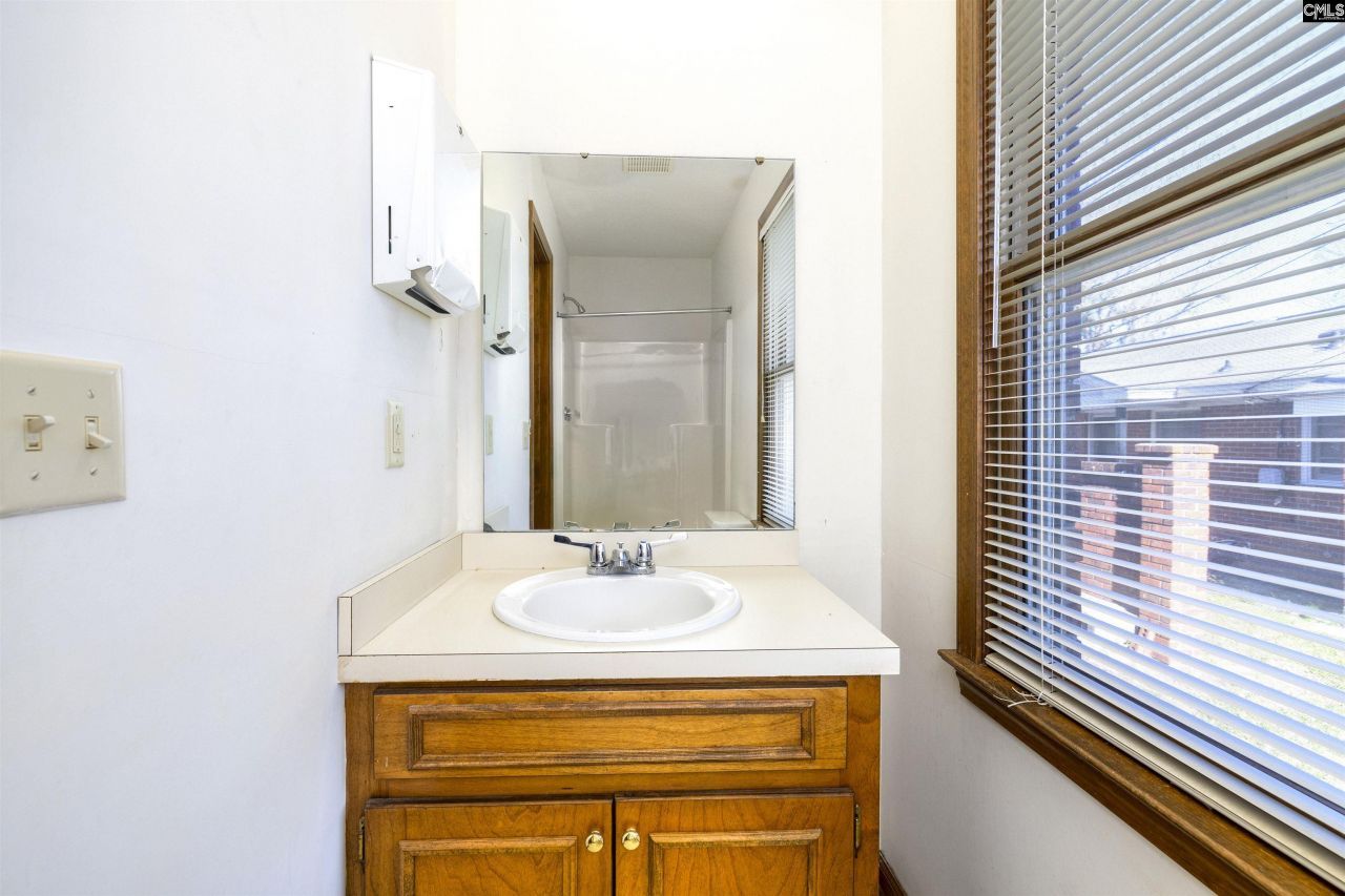 213 W Hampton Drive Photo 47