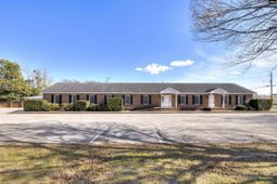 213 W Hampton Drive photo 4