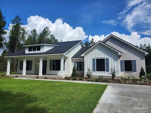 3526 Creekdown Ln, Pace, FL 32571