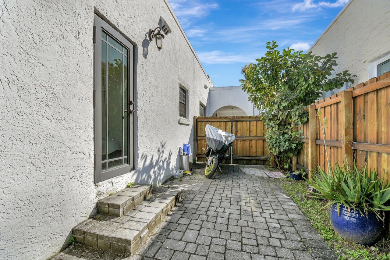 1513 Adams Street, Hollywood, FL 33020 Photo