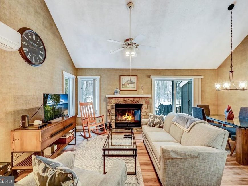 42 Alpine, Lake Harmony, PA 18624 Main Photo