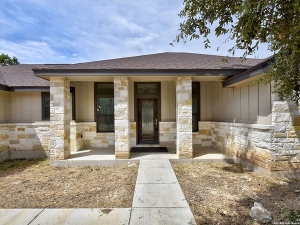 1010 PERSIMMON PASS, Fischer, TX 78623